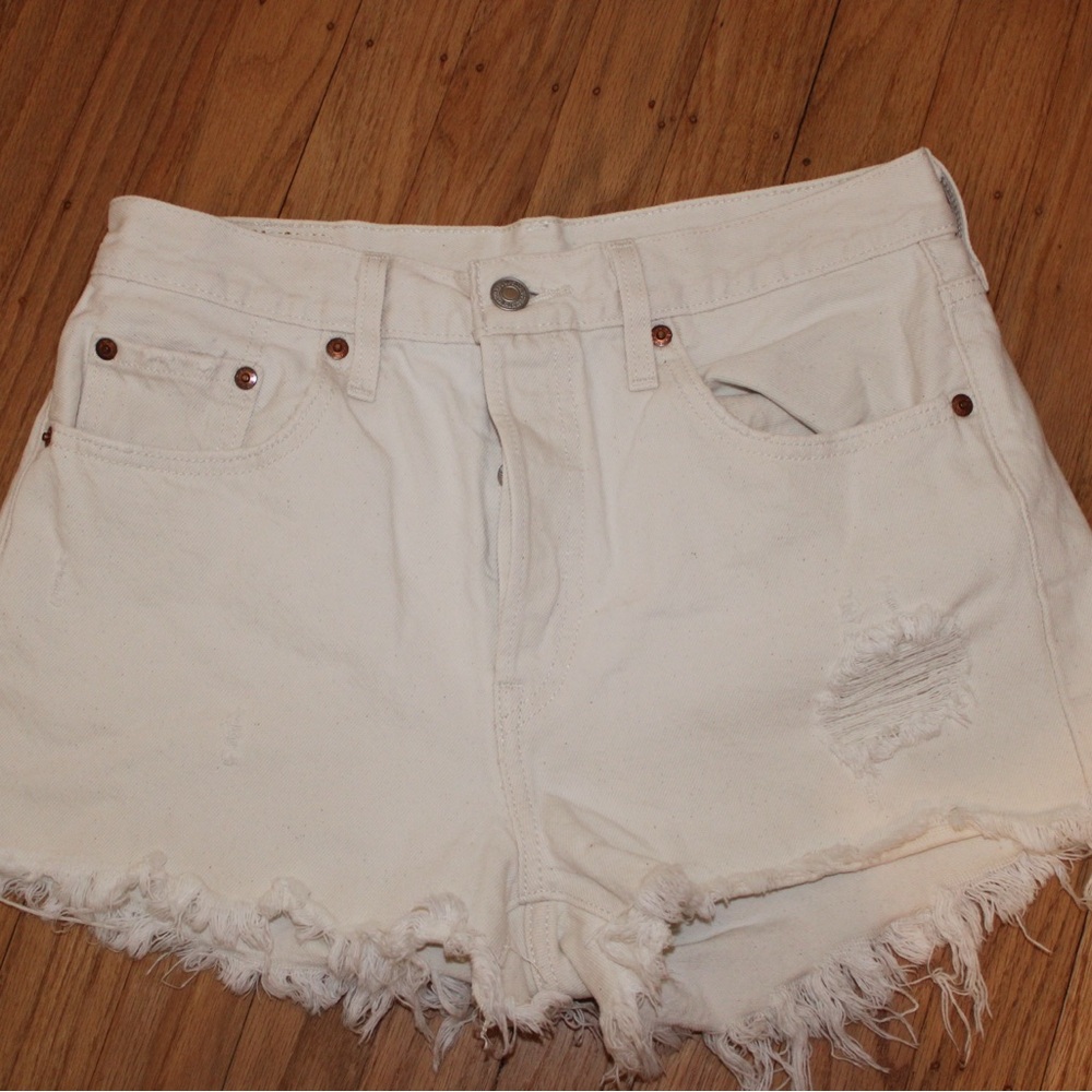 Levi’s denim shorts - ivory